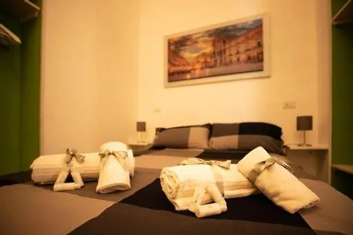 Hrdo House Apartment Syracuse 0*,