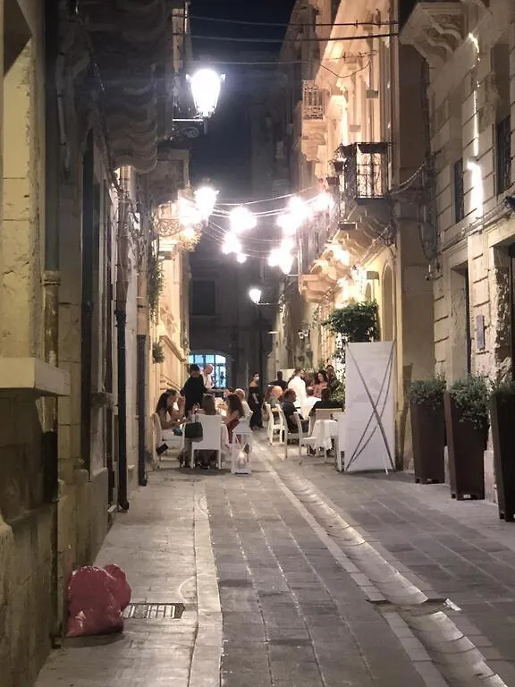 Hrdo House Apartment Syracuse Italy