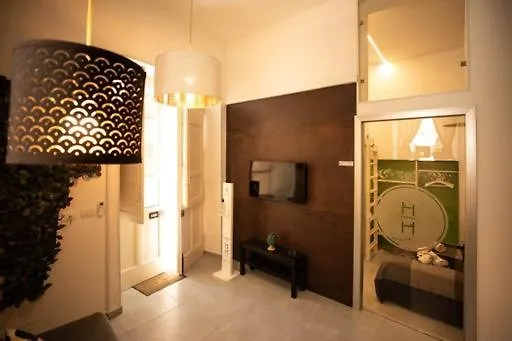 Hrdo House Apartment Syracuse 0*,  Italy