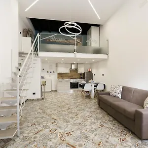 House Aury Syrakus