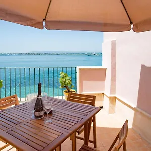 Appartement Maniace, Syracuse